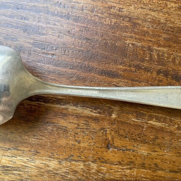 Antique 1921 Oneida Community Plate Silver Grosvenor Sugar Spoon - Picture 4 of 8